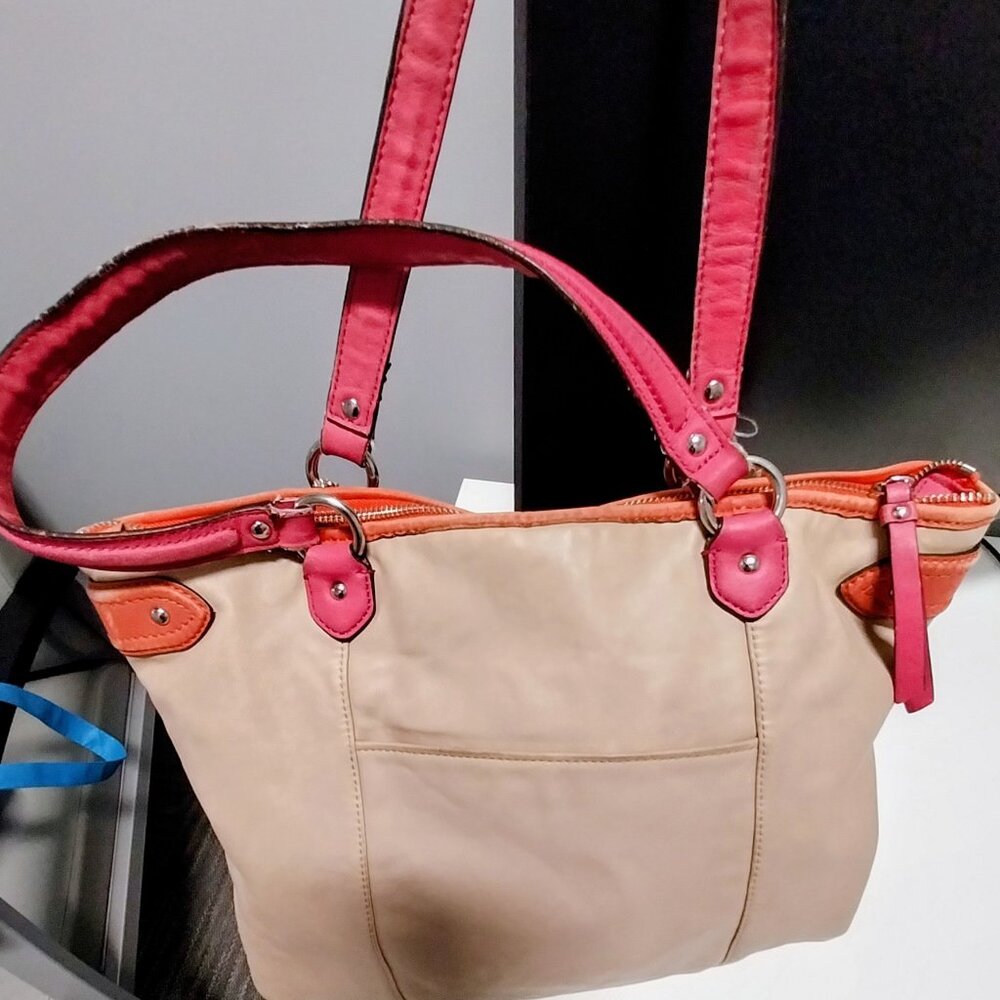 Coach Daisy Leather Spectator Emma Shoulder Bag #23922 - Picture 7 of 10